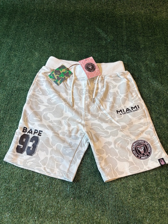 Bape Other - Bape Miami Camo Knit Shorts - Beige & Pink Logo